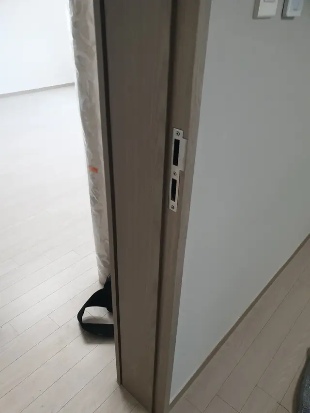 문틀보수 문틀 손상 시공 후
